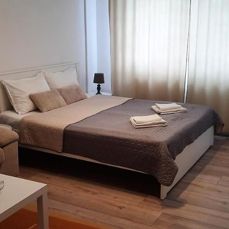 Lyra Apartment Sfântu-Gheorghe المظهر الخارجي الصورة