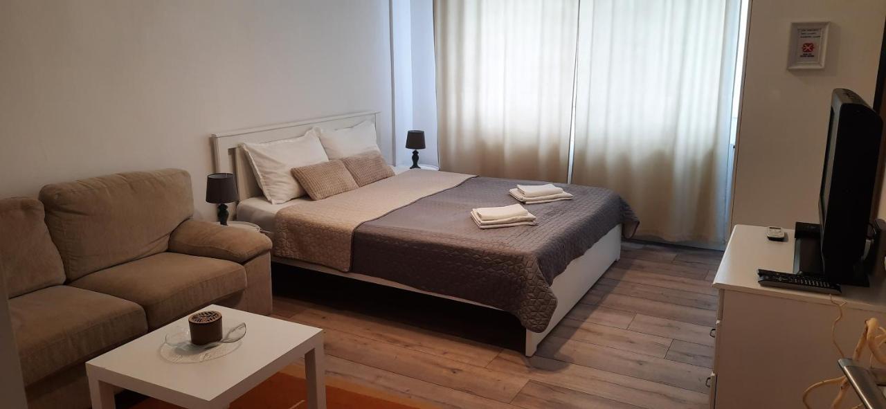 Lyra Apartment Sfântu-Gheorghe المظهر الخارجي الصورة